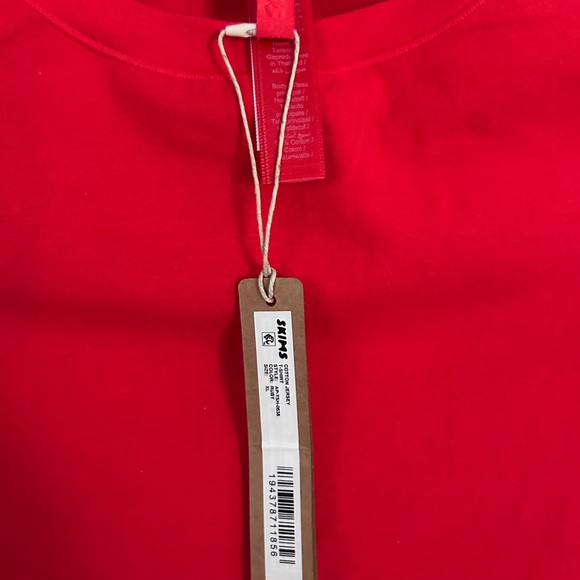 SKIMS Cotton Jersey Crewneck T-Shirt Ruby Red | Size XL | NWT - Picture 7 of 11